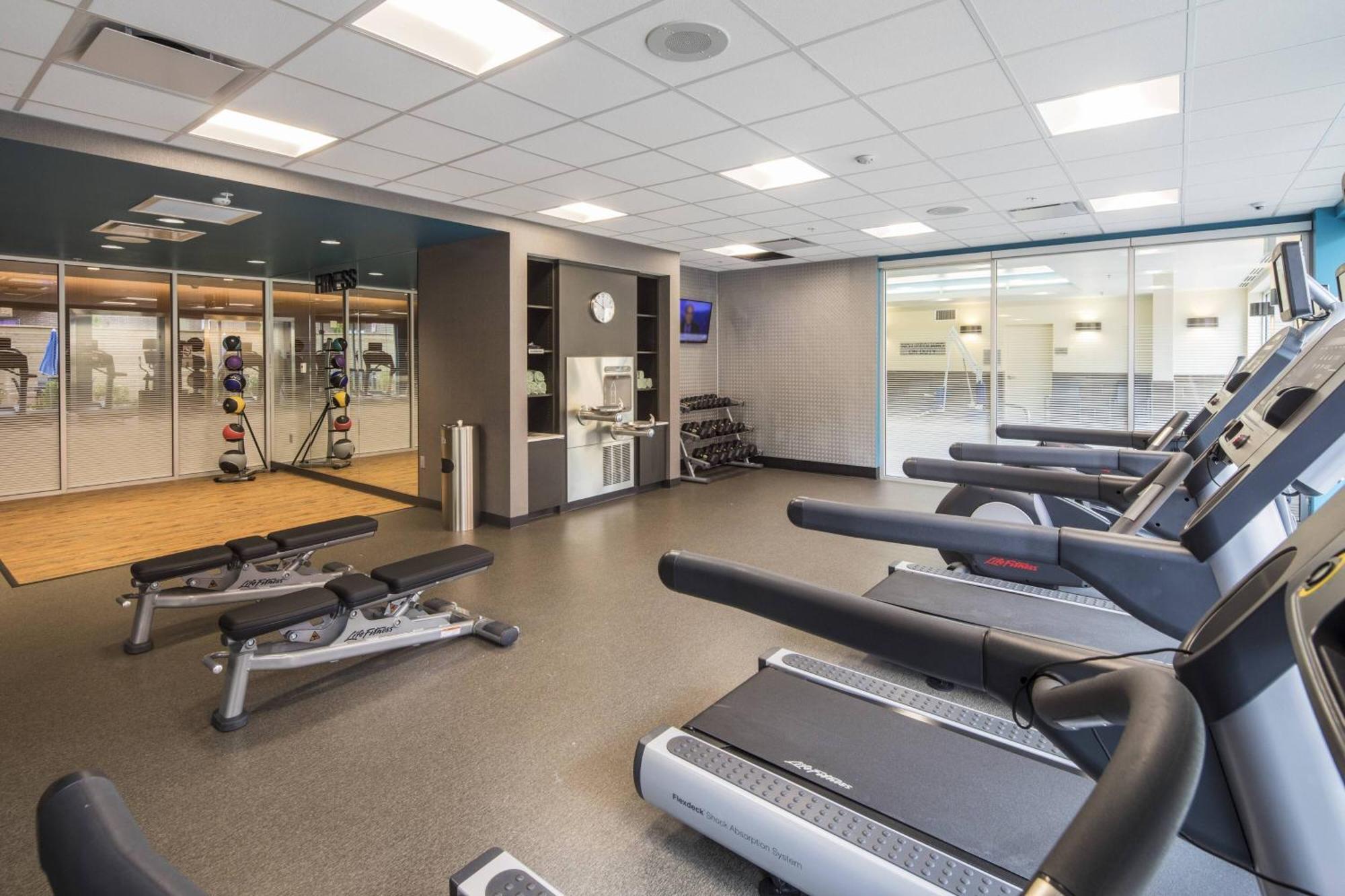 Fairfield & By Marriott Pittsburgh North/mccandless Crossing 3*