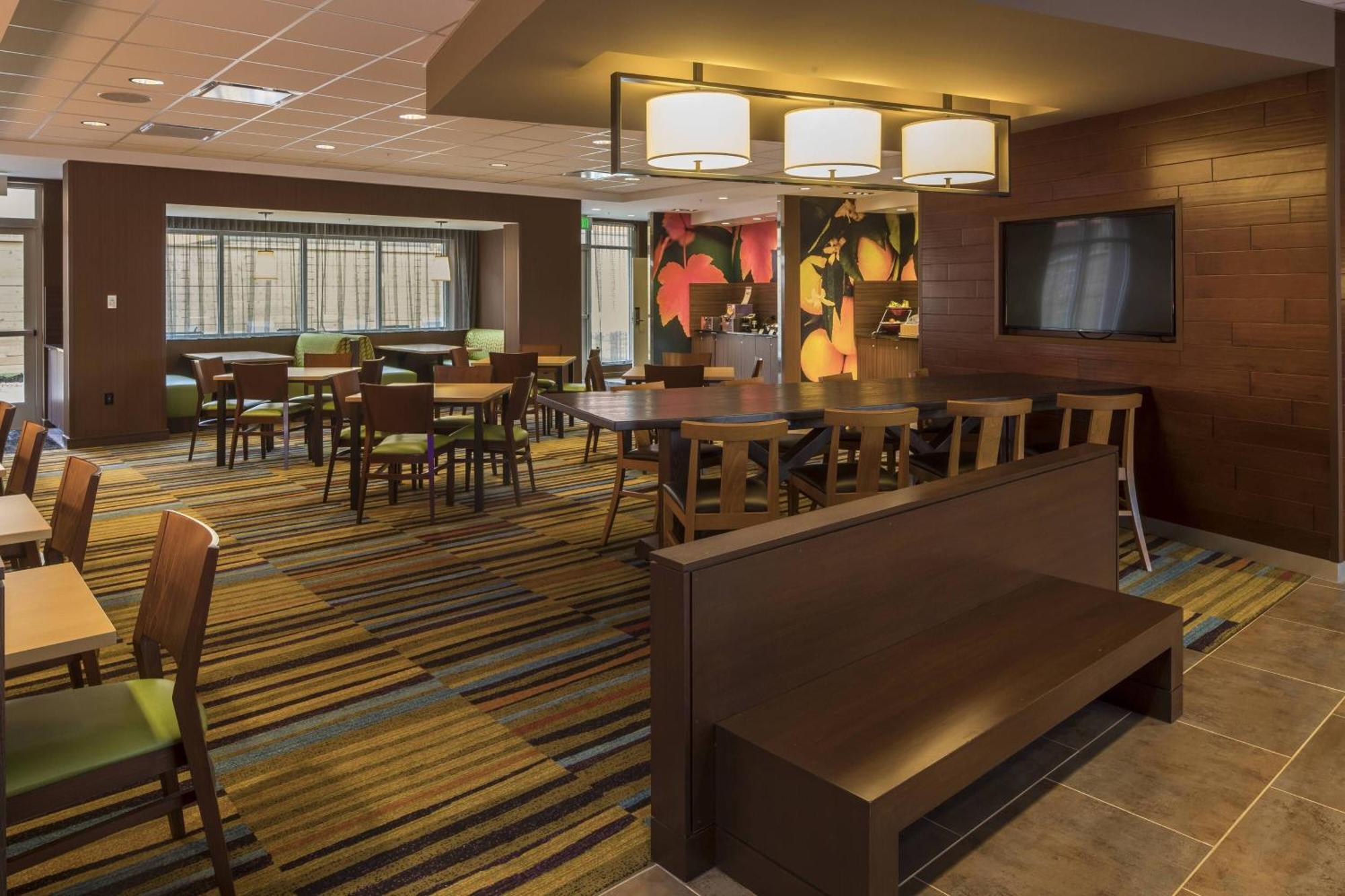 Fairfield & By Marriott Pittsburgh North/mccandless Crossing
