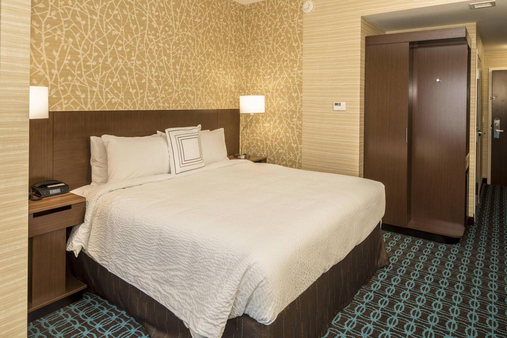 Fairfield & By Marriott Pittsburgh North/mccandless Crossing 3*